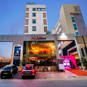 Hotel Rajshree &